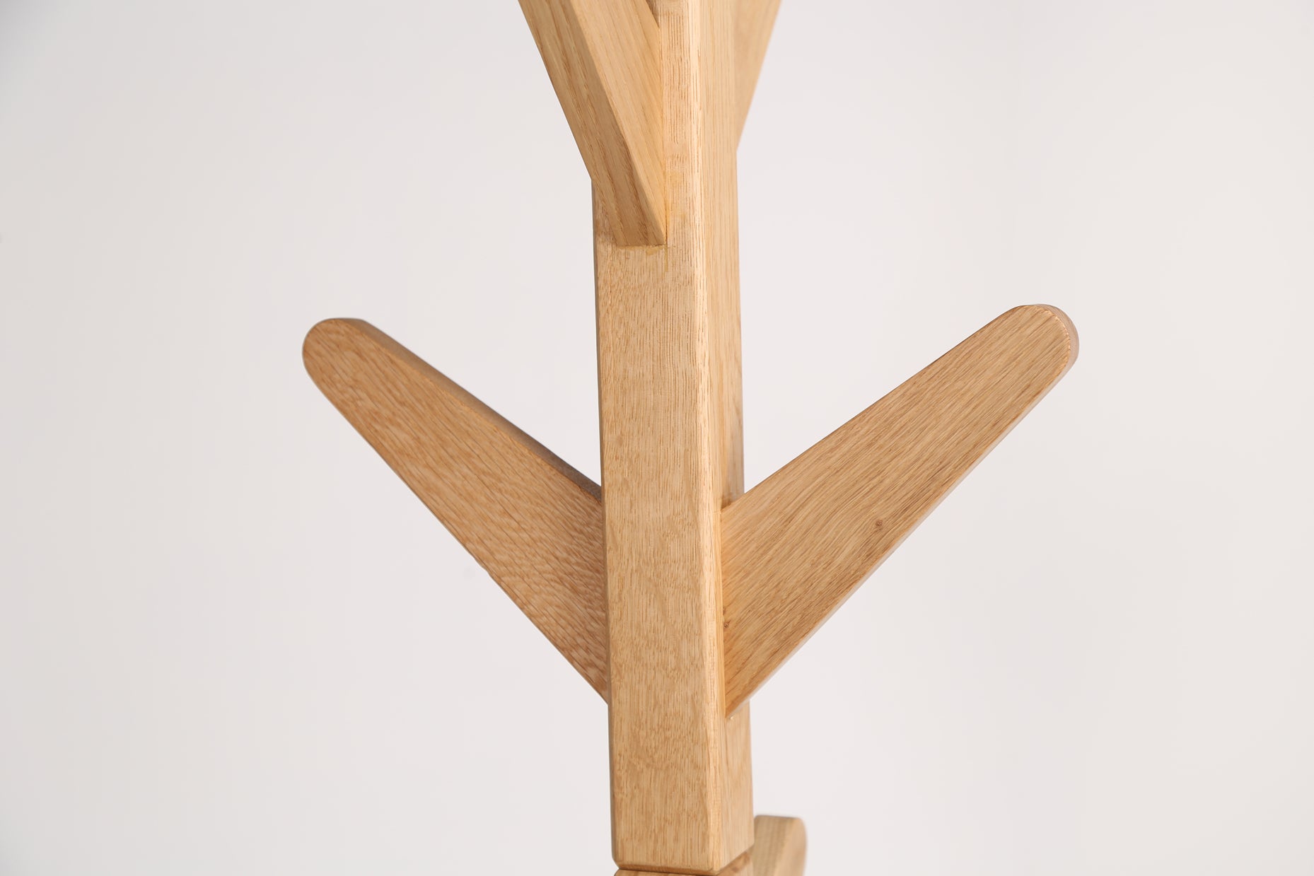 arctic-holz-primera-cintre-kleiderb-gel-eiche-massivholz image 3