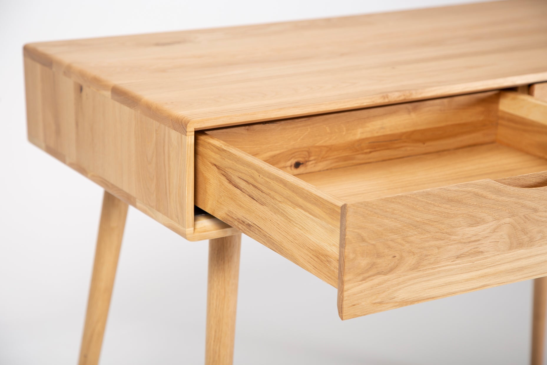 arctic-holz-primera-primo-pulten-schreibtisch-massivholz image 4